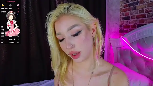 Snapshot of SallyCha chatting on 22, 9, 2025 SallyCha online show from 22, 9, 2025