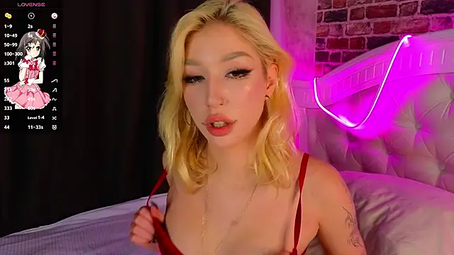 Snapshot of SallyCha chatting on 5, 10, 2025 SallyCha online show from 5, 10, 2025