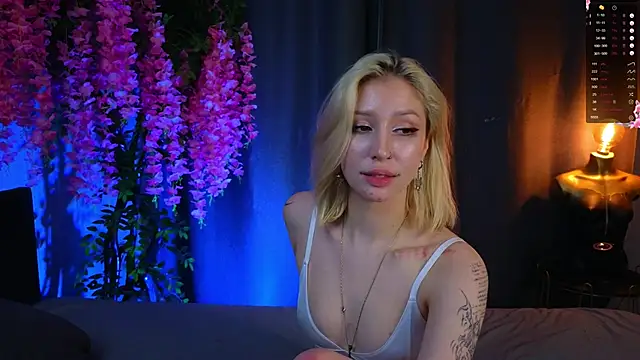 Snapshot of SallyCha chatting on 20, 2, 2025 SallyCha online show from 20, 2, 2025