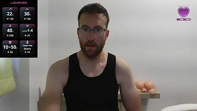 Snapshot of machohiberiko chatting on 4, 6, 2026 machohiberiko online show from 4, 6, 2026