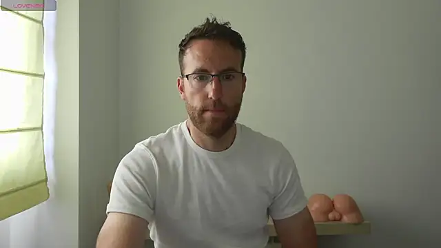 Snapshot of machohiberiko chatting on 3, 5, 2026 machohiberiko online show from 3, 5, 2026