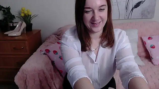 Snapshot of MarthaSimons chatting on 24, 11, 2025 MarthaSimons online show from 24, 11, 2025