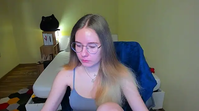 EmilyPaw online show from 14, 2, 2025