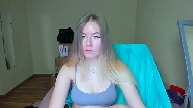 EmilyPaw online show from 21, 2, 2025