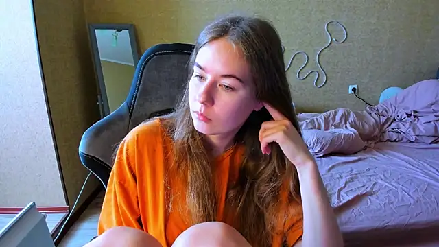 EmilyPaw online show from 16, 4, 2026