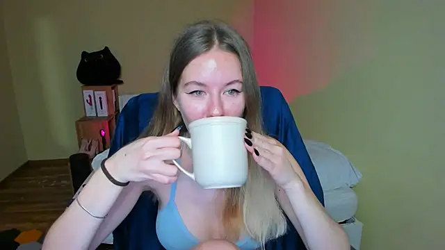 EmilyPaw online show from 11, 2, 2025