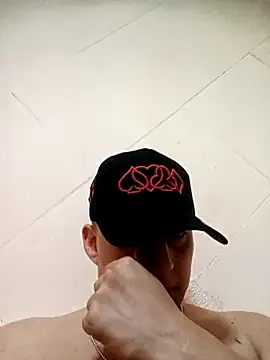 LuisMex1998 online show from 14, 4, 2026