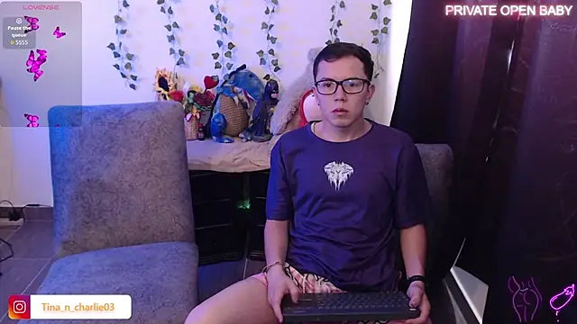 Tina 4 Charlie online show from 30, 11, 2025