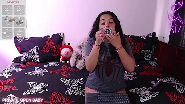 Tina 4 Charlie online show from 25, 10, 2025