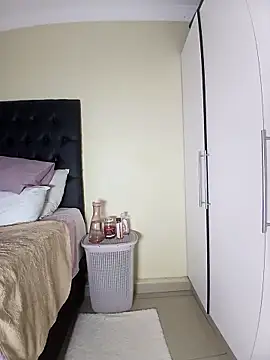 Amandabrown60 online show from 22, 4, 2026