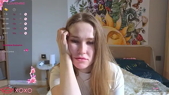 Snapshot of DianaShermy chatting on 16, 12, 2025 DianaShermy online show from 16, 12, 2025