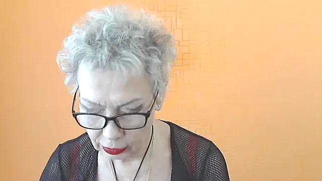 NessyJenixs online show from 2, 11, 2025