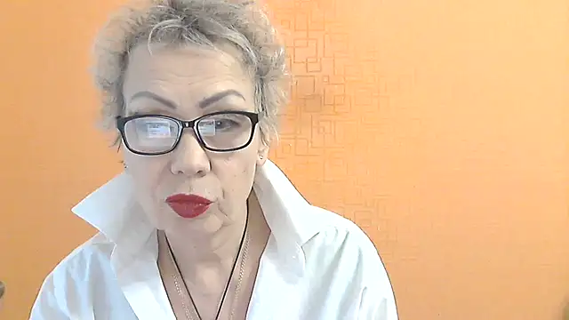 NessyJenixs online show from 18, 12, 2025