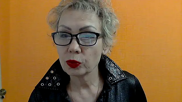 Snapshot of NessyJenixs chatting on 7, 2, 2025 NessyJenixs online show from 7, 2, 2025