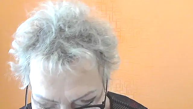 NessyJenixs online show from 28, 10, 2025