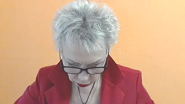 Snapshot of NessyJenixs chatting on 21, 10, 2025 NessyJenixs online show from 21, 10, 2025