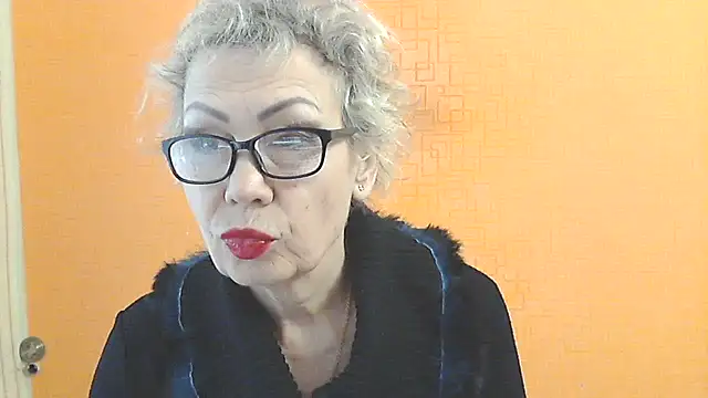 NessyJenixs online show from 5, 2, 2026