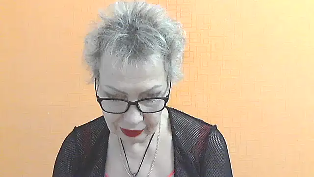 NessyJenixs online show from 4, 12, 2025