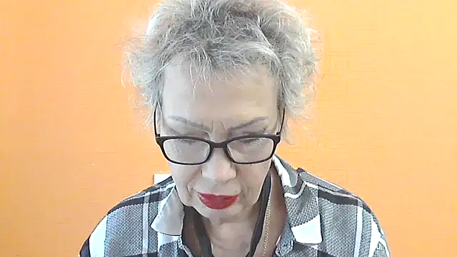 Snapshot of NessyJenixs chatting on 2, 10, 2025 NessyJenixs online show from 2, 10, 2025