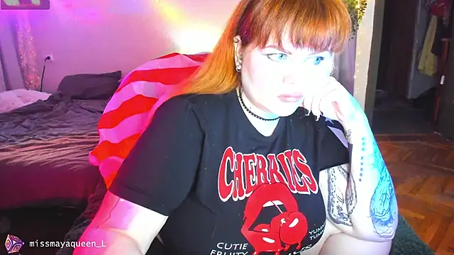 Snapshot of missmayaqueen chatting on 12, 6, 2026 missmayaqueen online show from 12, 6, 2026
