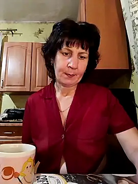 Laura Kiss online show from 1, 3, 2025