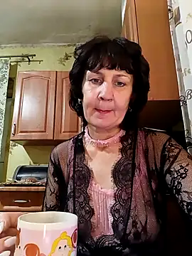 Laura Kiss online show from 16, 12, 2025