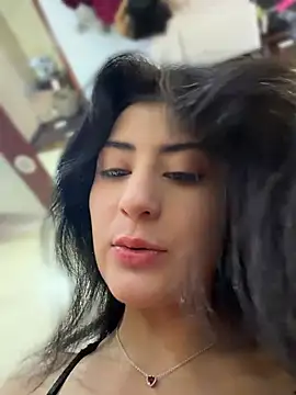 fiorella paris online show from 8, 4, 2026