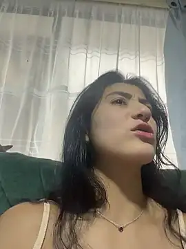 fiorella paris online show from 4, 4, 2026