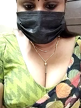 Snapshot of Queenflowerr chatting on 22, 2, 2025 Queenflowerr online show from 22, 2, 2025