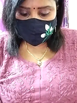 Snapshot of Queenflowerr chatting on 26, 9, 2025 Queenflowerr online show from 26, 9, 2025