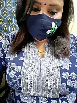 Queenflowerr online show from 20, 4, 2026