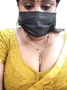 Snapshot of Queenflowerr chatting on 21, 3, 2025 Queenflowerr online show from 21, 3, 2025