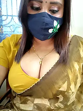 Snapshot of Queenflowerr chatting on 24, 4, 2026 Queenflowerr online show from 24, 4, 2026