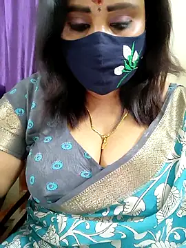 Queenflowerr online show from 28, 3, 2026