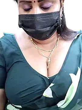 Snapshot of Queenflowerr chatting on 22, 3, 2025 Queenflowerr online show from 22, 3, 2025