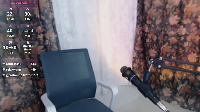 Snapshot of cat-lady-6688 chatting on 6, 3, 2025 cat-lady-6688 online show from 6, 3, 2025