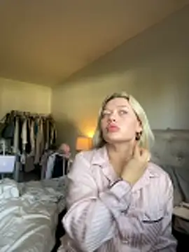 blissdimicco online show from 2, 11, 2025