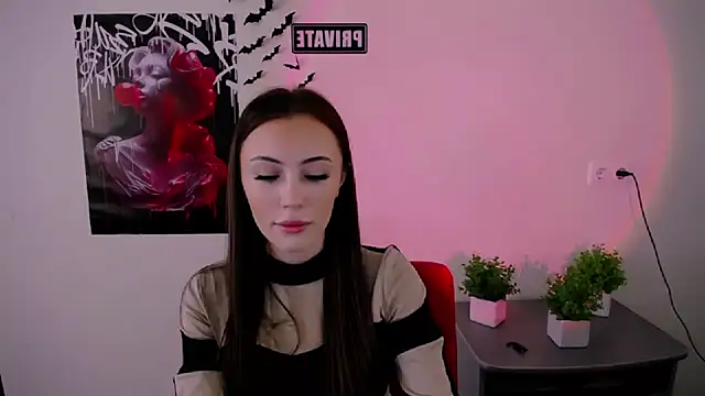 Snapshot of Nikonara_Love chatting on 3, 3, 2025 Nikonara Love online show from 3, 3, 2025