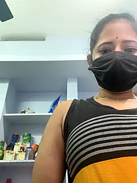 Hot honey77 online show from 9, 11, 2025