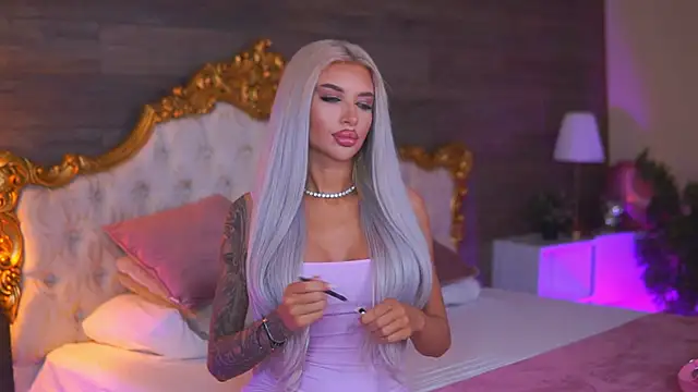 Juicy Jessye online show from 4, 5, 2026