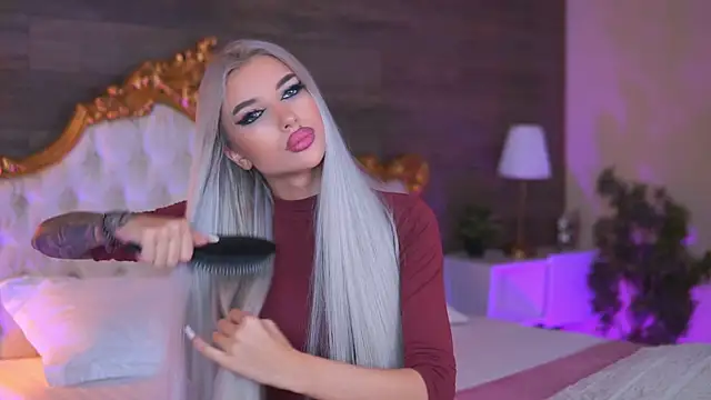 Juicy Jessye online show from 7, 11, 2025