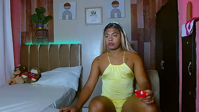 Snapshot of electrabrowns chatting on 16, 10, 2025 electrabrowns online show from 16, 10, 2025