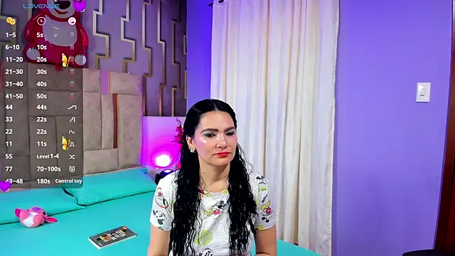 scarlet hit online show from 11, 3, 2025