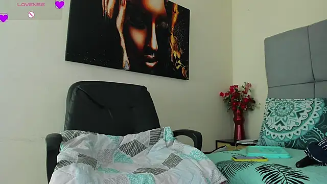 scarlet hit online show from 13, 11, 2025