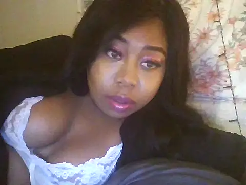angeliquebelcali online show from 13, 9, 2025