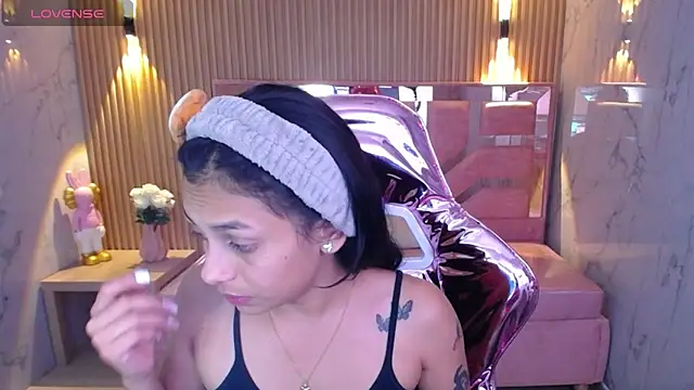lilith petit sub online show from 8, 2, 2025