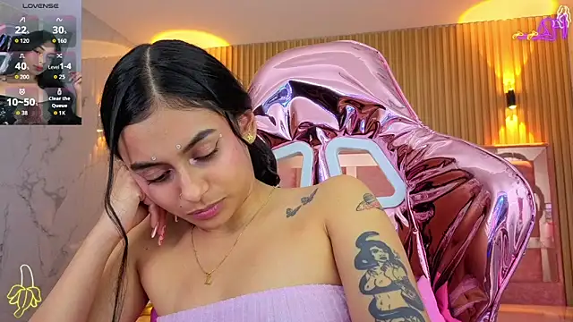 lilith petit sub online show from 19, 10, 2025