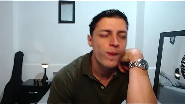 Snapshot of Frank_Millers chatting on 15, 5, 2026 Frank Millers online show from 15, 5, 2026