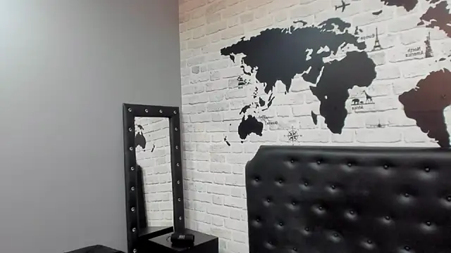 Snapshot of Frank_Millers chatting on 21, 11, 2025 Frank Millers online show from 21, 11, 2025