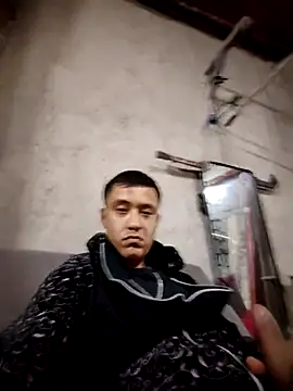 Snapshot of Ch420 chatting on 6, 10, 2025 Ch420 online show from 6, 10, 2025